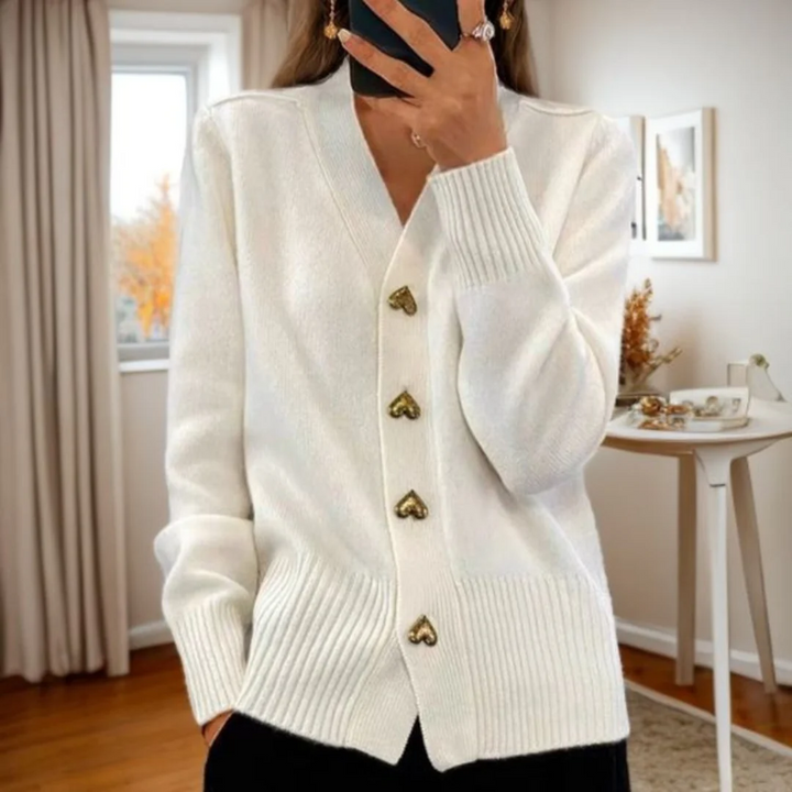 Martia™ | Timeless elegance with a touch of romanticism