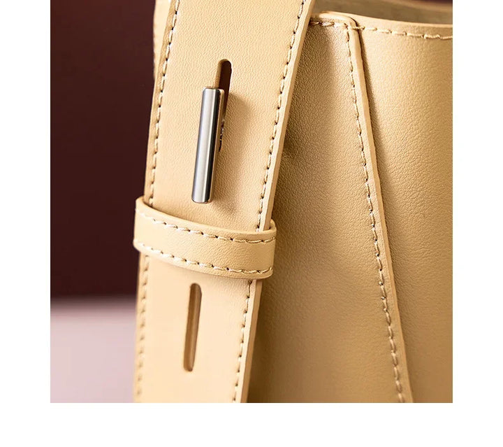 TINE | ELEGANT SAND SHOULDER BAG