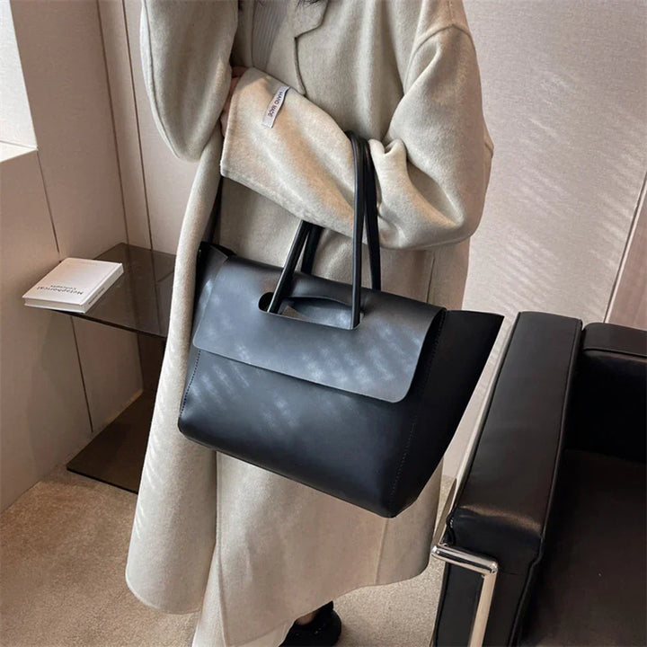 TOVA | MINIMALIST SHOULDER BAG