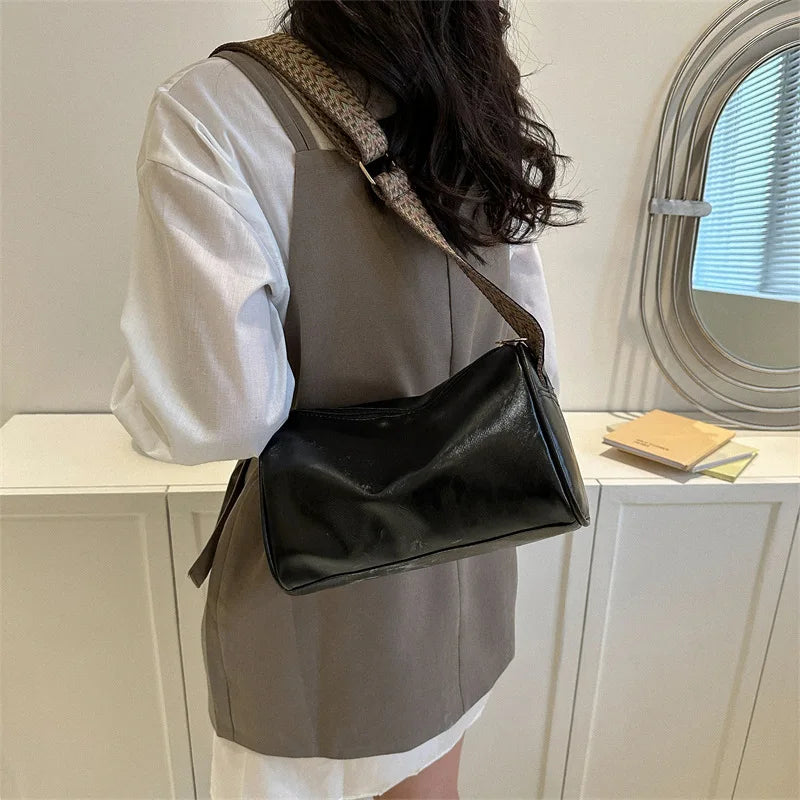 TRINE | VINTAGE LEATHER CROSSBODY BAG