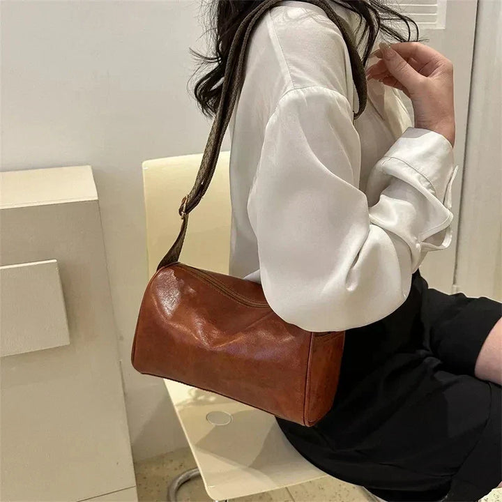 TRINE | VINTAGE LEATHER CROSSBODY BAG